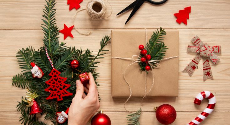 ukrasi božićno drvce